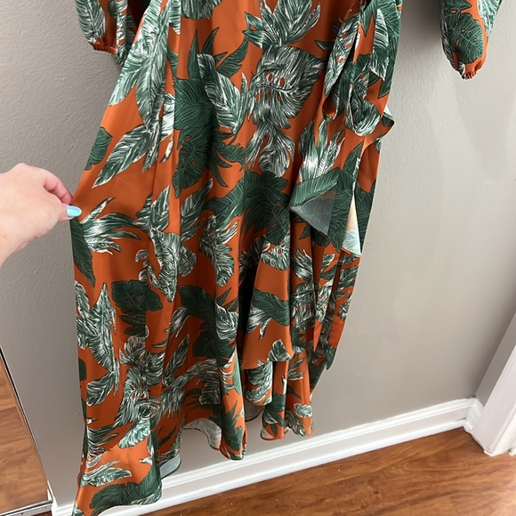 Sam Edelman Wrap Dress Palm Leaf Print NWT Cocktail Dress - Picture 5 of 9